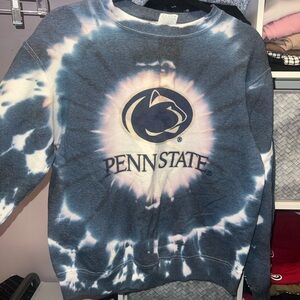 Fruit of the Loom Blue and White Crewneck Sweater